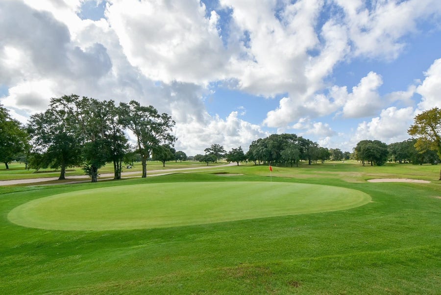 Property photo for 320 Mavanelle Cove, Hempstead, TX