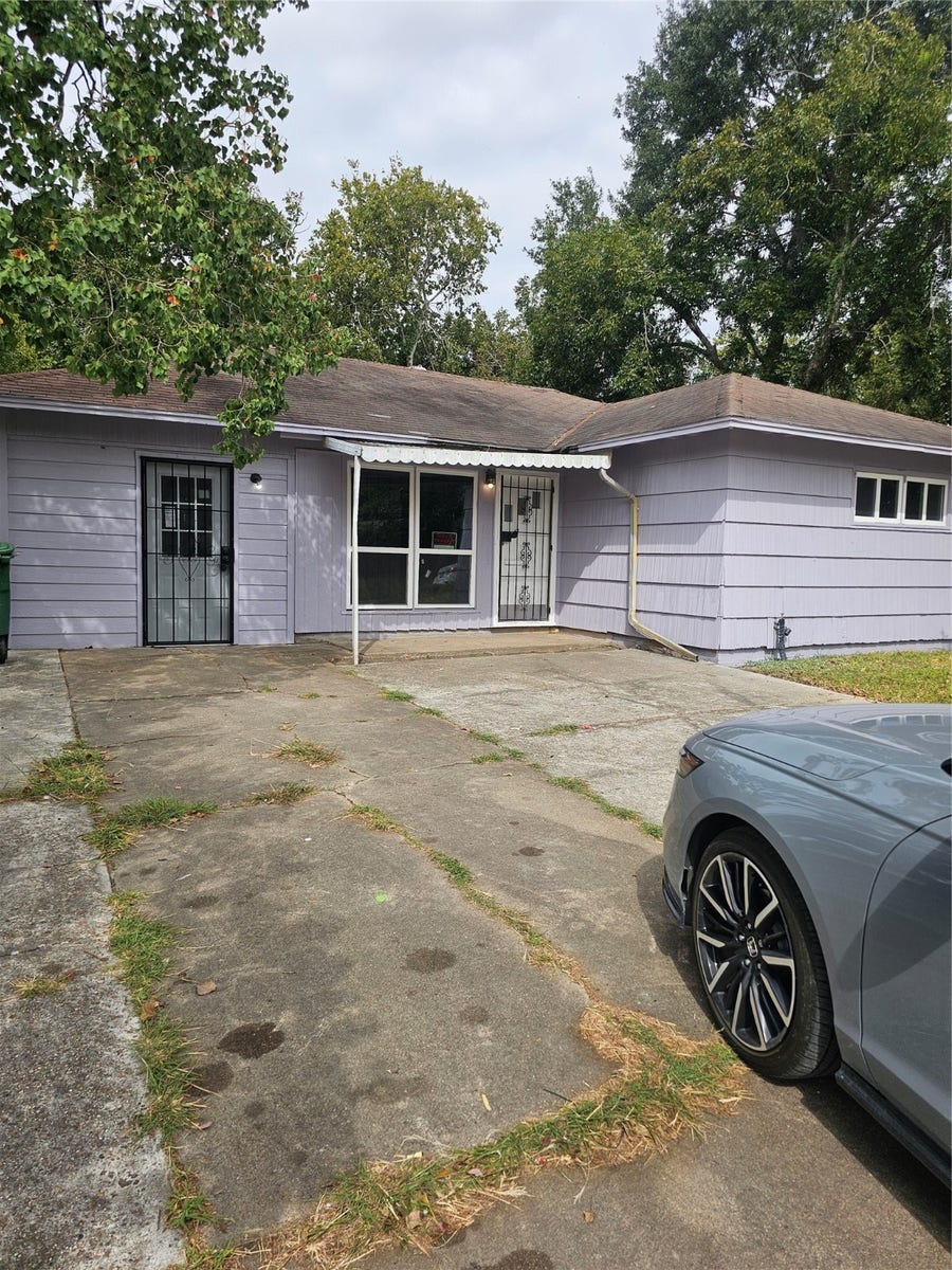 Property photo for 5703 Belneath Street, Houston, TX