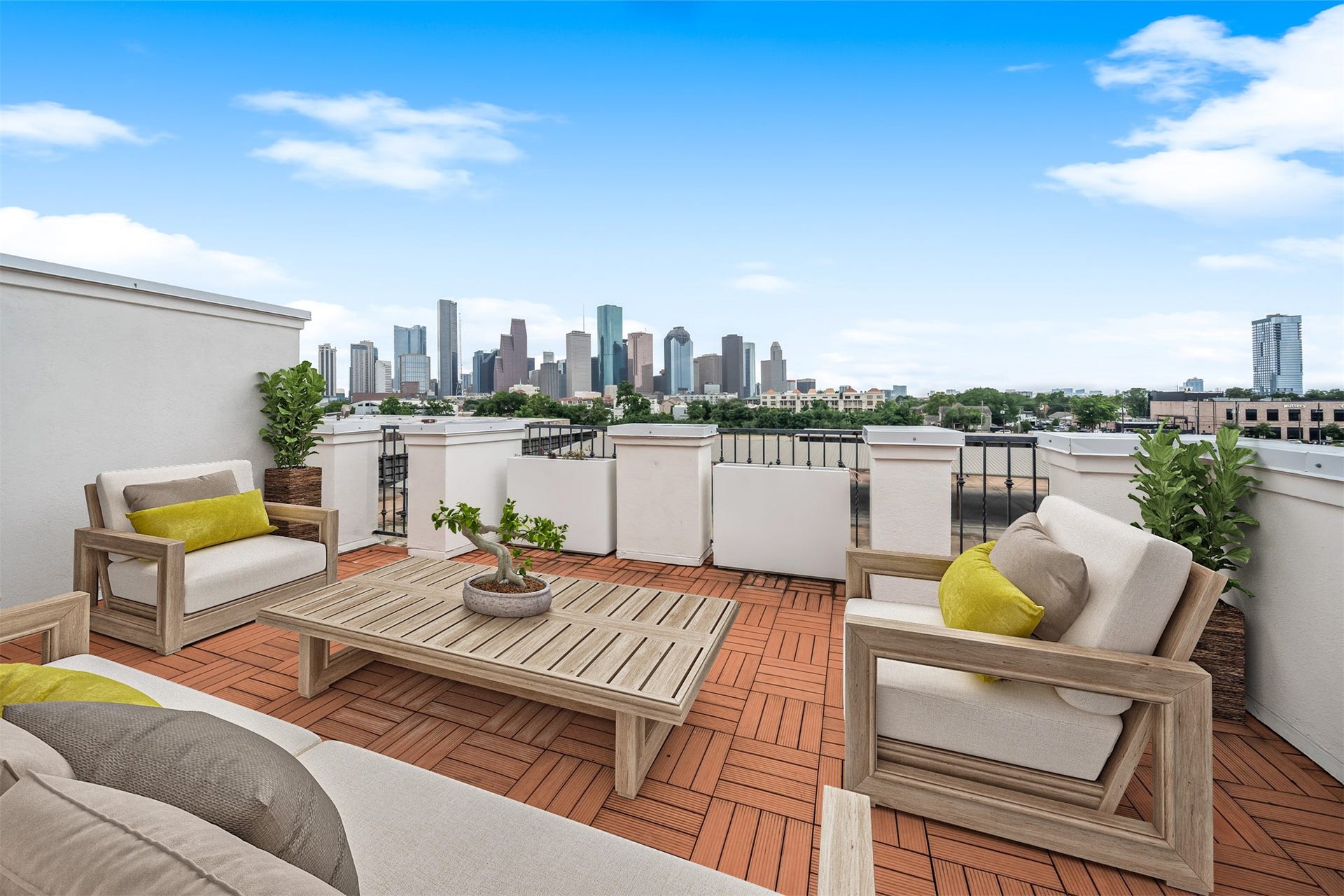 1716 Dart Street, Houston, TX 77007 Great Inner Loop location with a stunning view of downtown Houston. Imagine your morning coffee and yoga with the sunrising over downtown or having friends over for the fireworks on the 4th of July. The staging is virtual, but the view isn't.