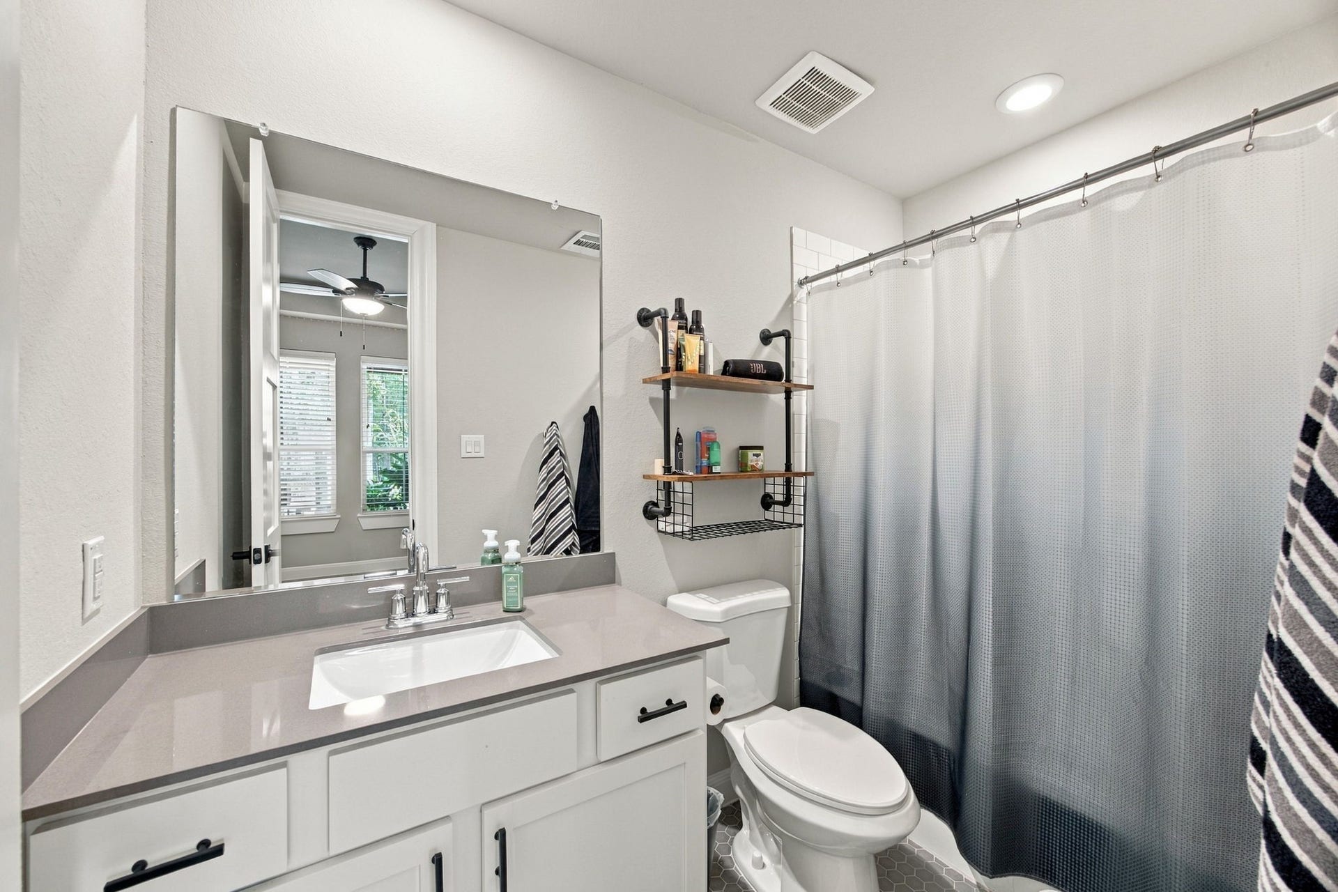 22811 Timberlake Creek Road, Tomball, TX 77377