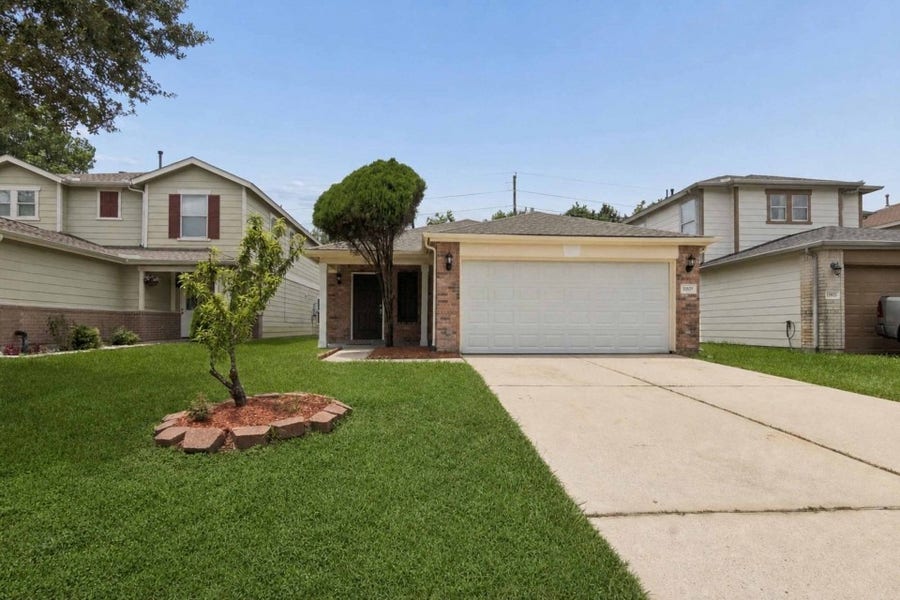 Property photo for 11839 Madison Oak Street, Houston, TX