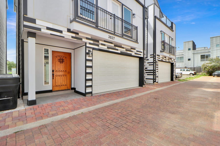 Property photo for 3027 Clinton Drive, Houston, TX