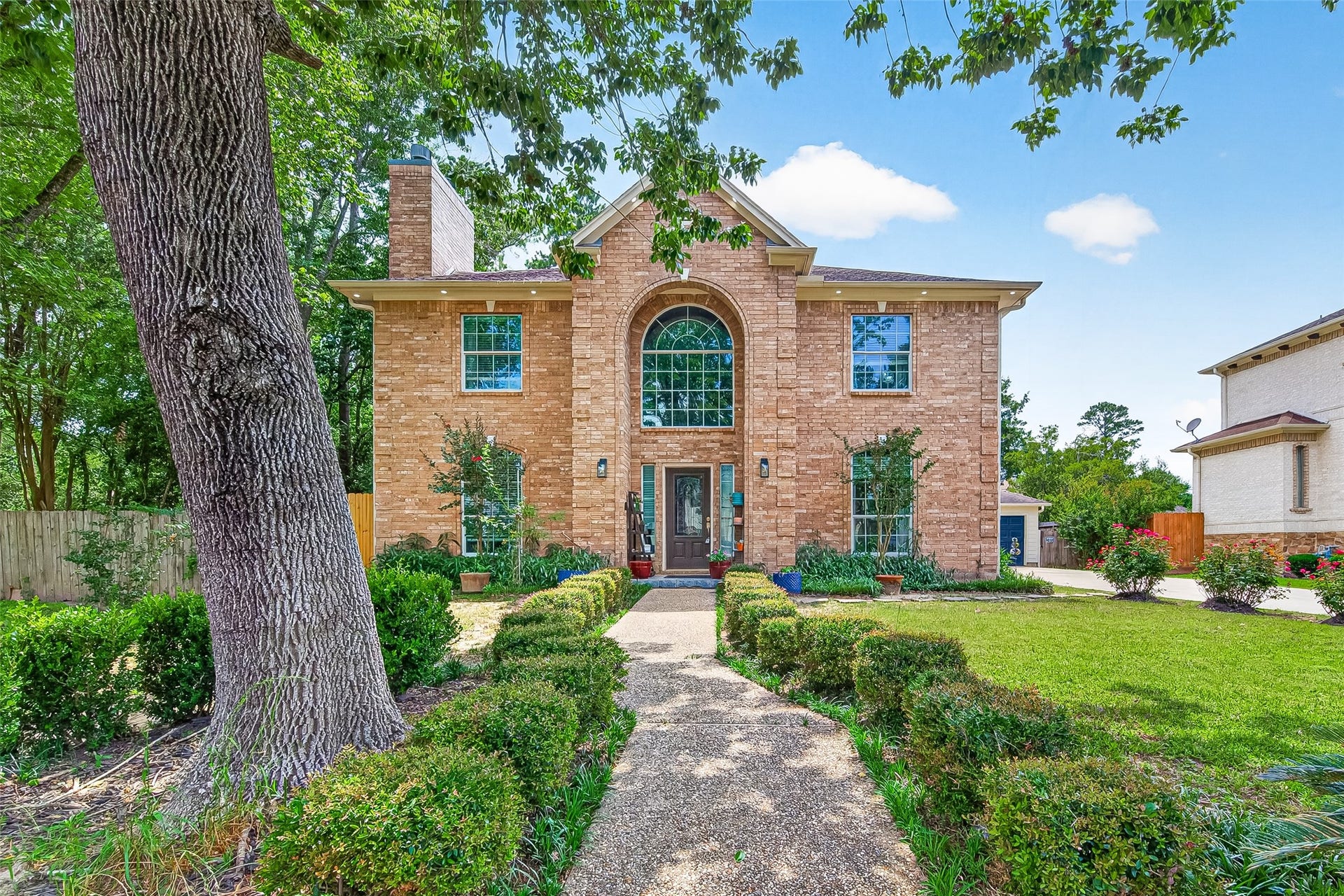 18015 Bambridge Drive, Houston, TX 77090 18015 Bambridge Drive, Houston, TX 77090