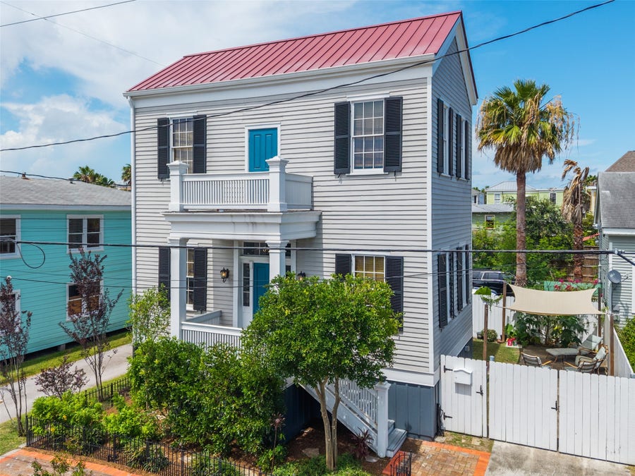 Property photo for 614 16th Street, Galveston, TX