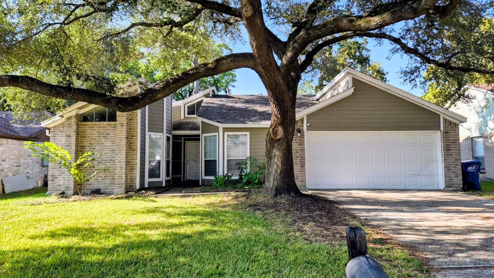 3907 Algernon Drive, Spring, TX 77373 Home Entrance