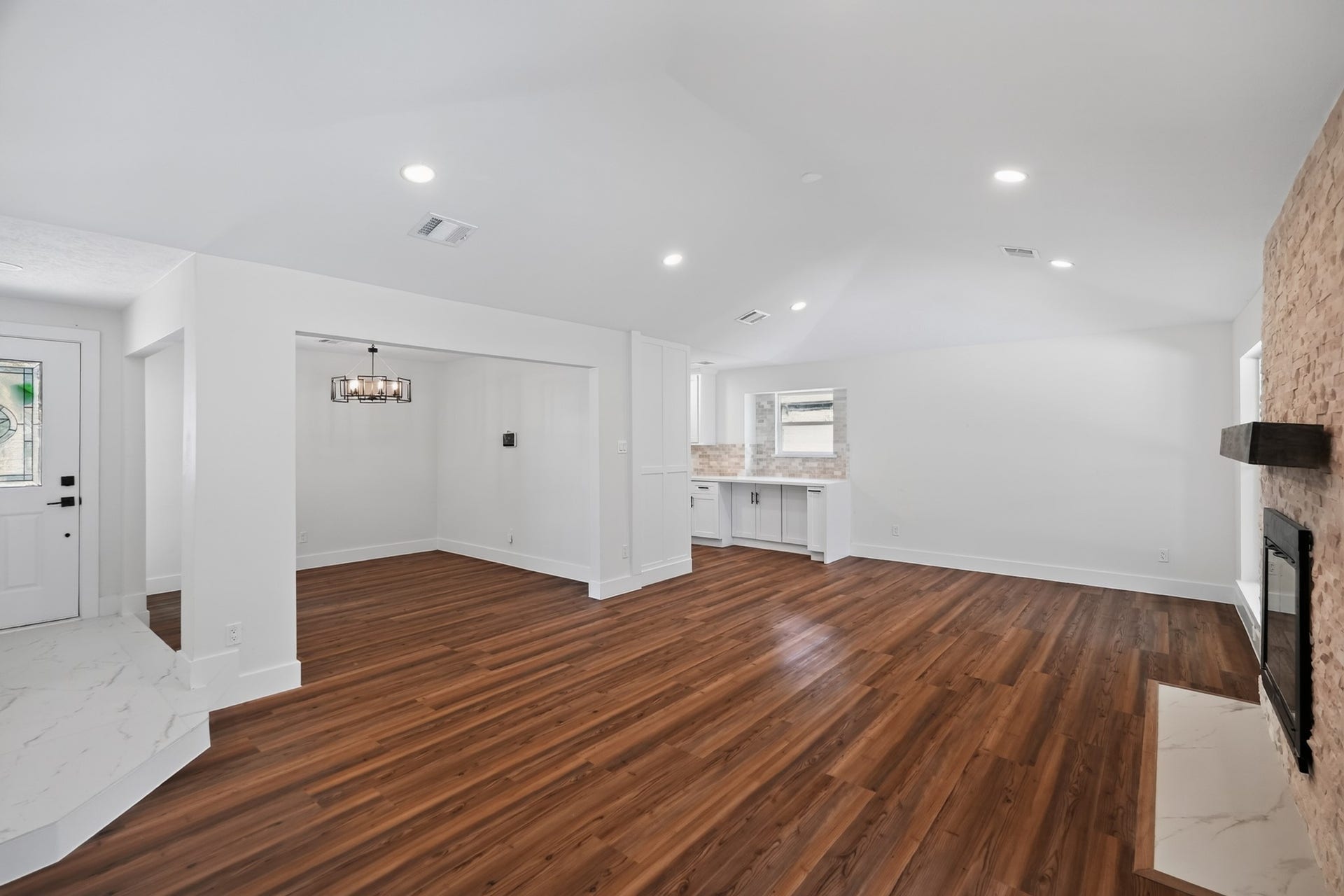 5302 Arbor Vitae Drive, Houston, TX 77092 5302 Arbor Vitae Drive, Houston, TX 77092