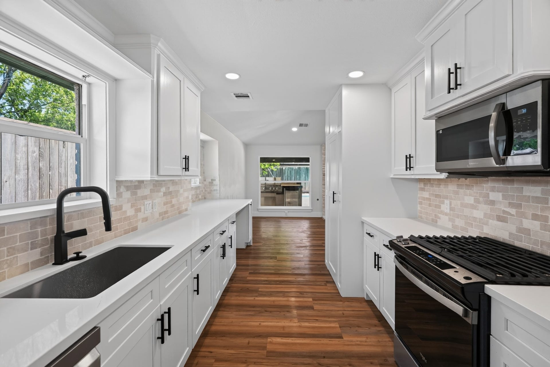 5302 Arbor Vitae Drive, Houston, TX 77092 5302 Arbor Vitae Drive, Houston, TX 77092