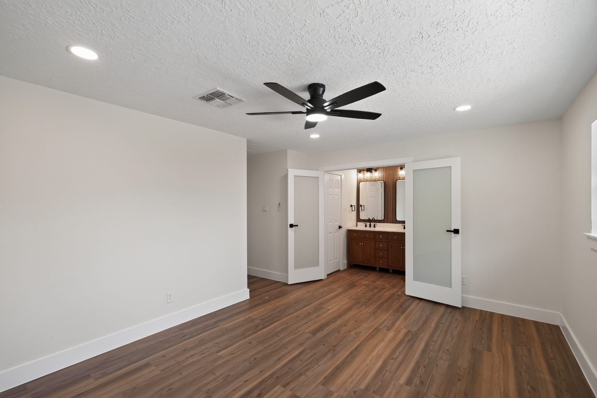 5302 Arbor Vitae Drive, Houston, TX 77092 5302 Arbor Vitae Drive, Houston, TX 77092