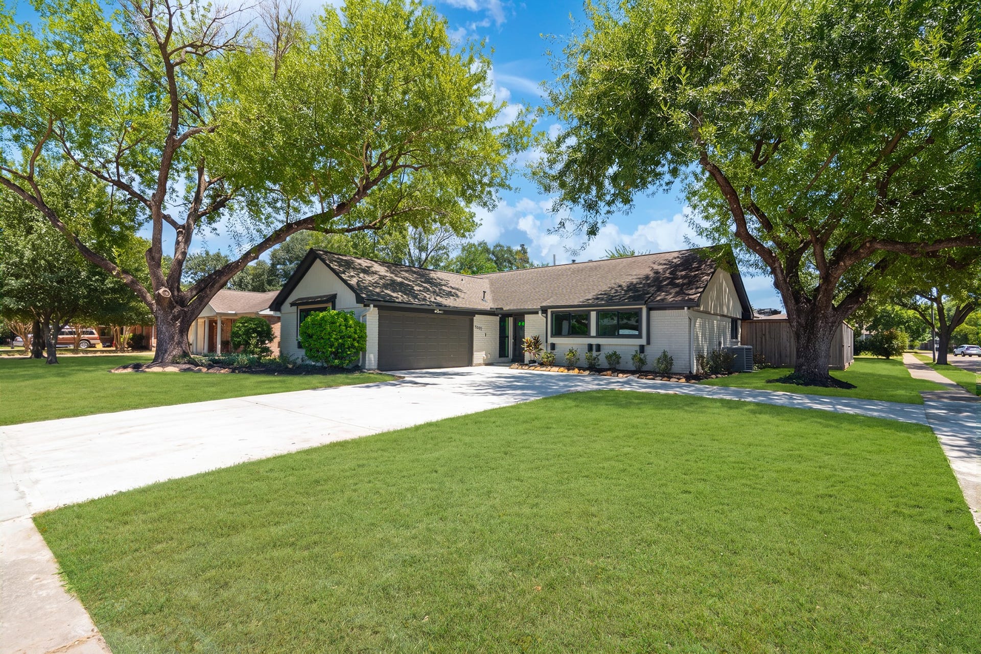 5302 Arbor Vitae Drive, Houston, TX 77092 5302 Arbor Vitae Drive, Houston, TX 77092