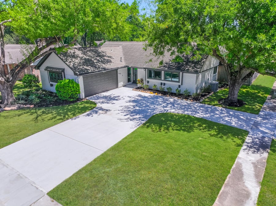 Property photo for 5302 Arbor Vitae Drive, Houston, TX