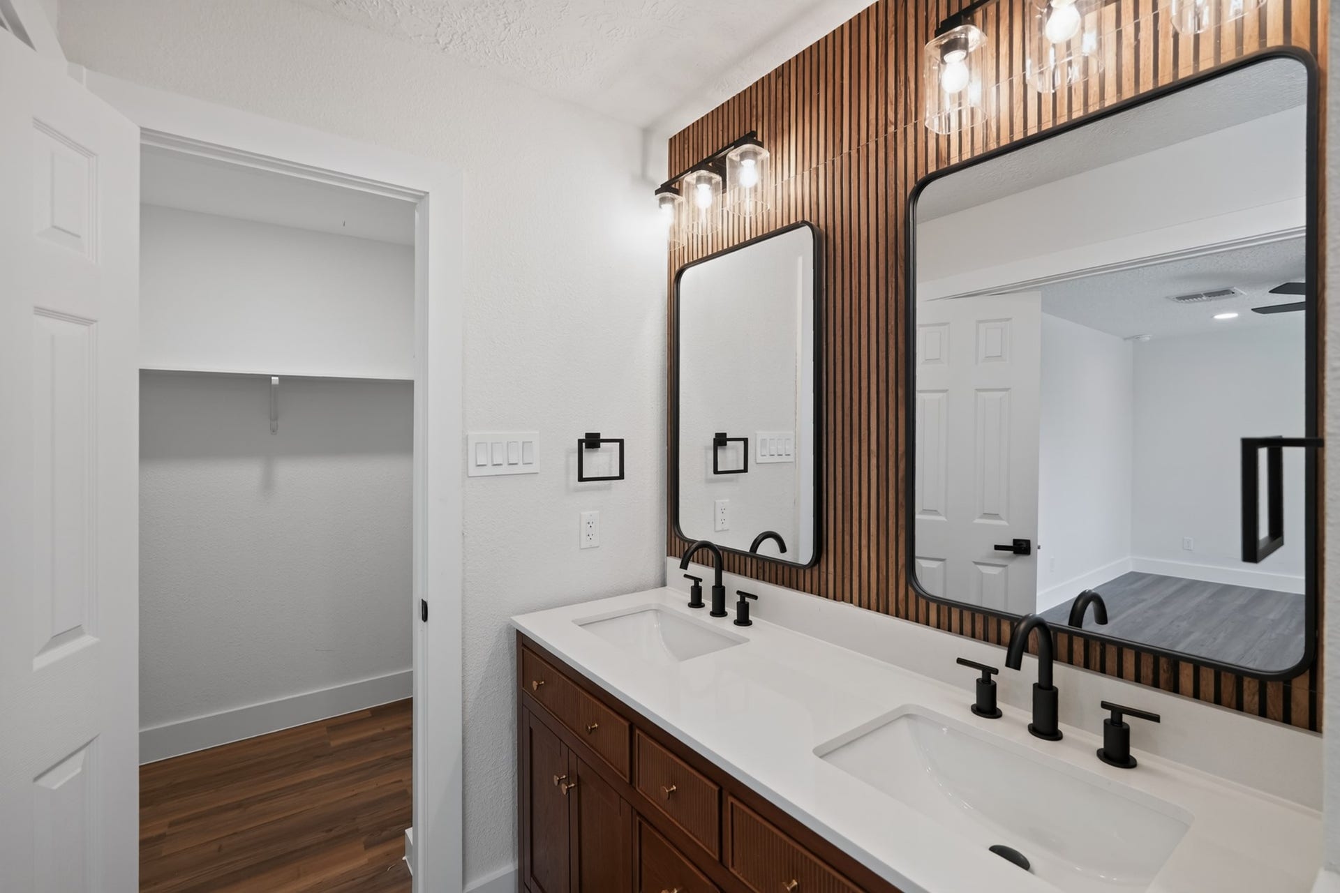 5302 Arbor Vitae Drive, Houston, TX 77092 5302 Arbor Vitae Drive, Houston, TX 77092