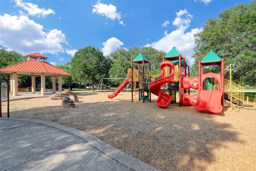 Neighborhood playground
