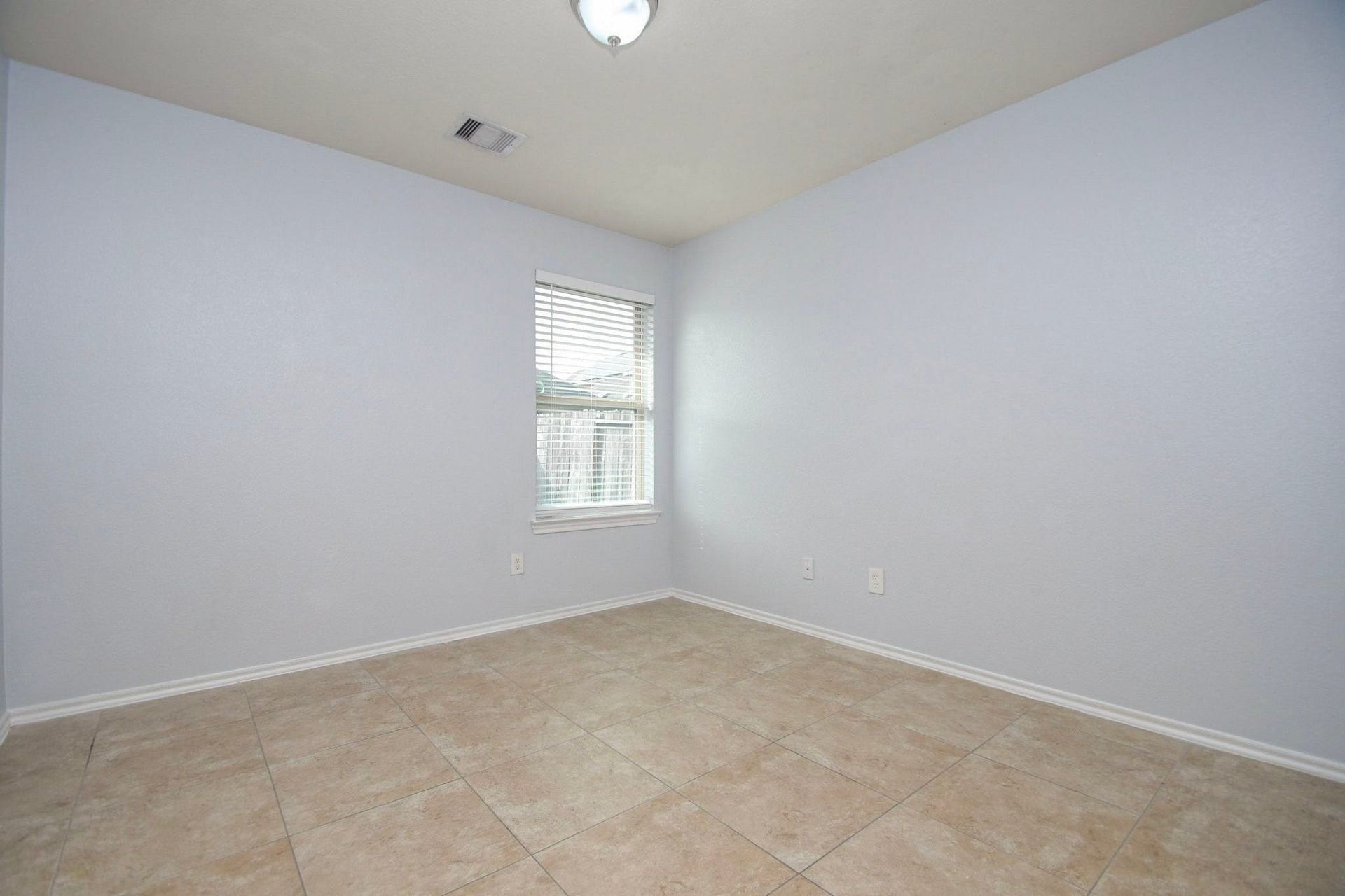 1747 York Creek Drive, Houston, TX 77014 1747 York Creek Drive, Houston, TX 77014