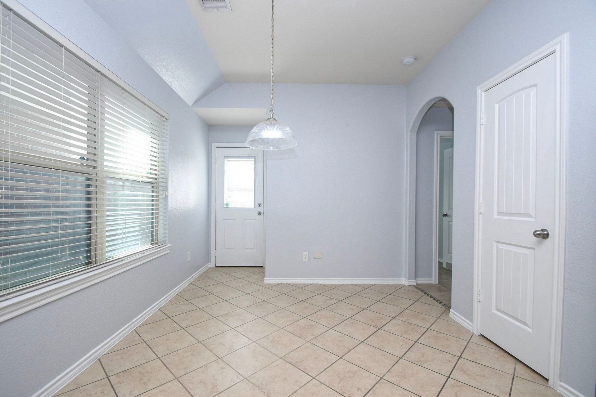 1747 York Creek Drive, Houston, TX 77014 1747 York Creek Drive, Houston, TX 77014