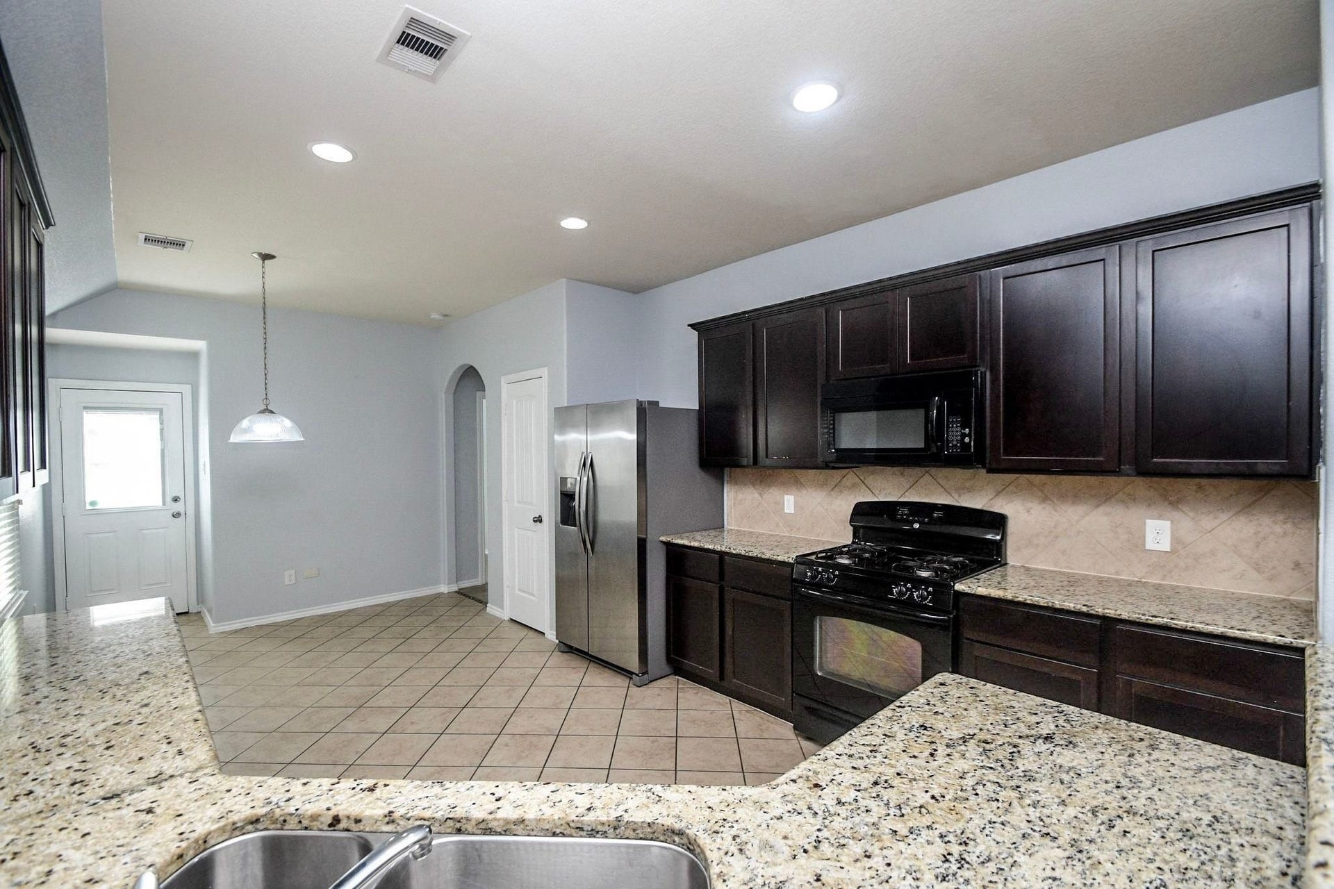 1747 York Creek Drive, Houston, TX 77014 1747 York Creek Drive, Houston, TX 77014