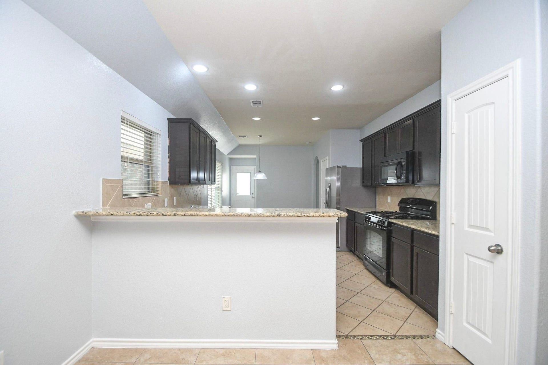 1747 York Creek Drive, Houston, TX 77014 1747 York Creek Drive, Houston, TX 77014