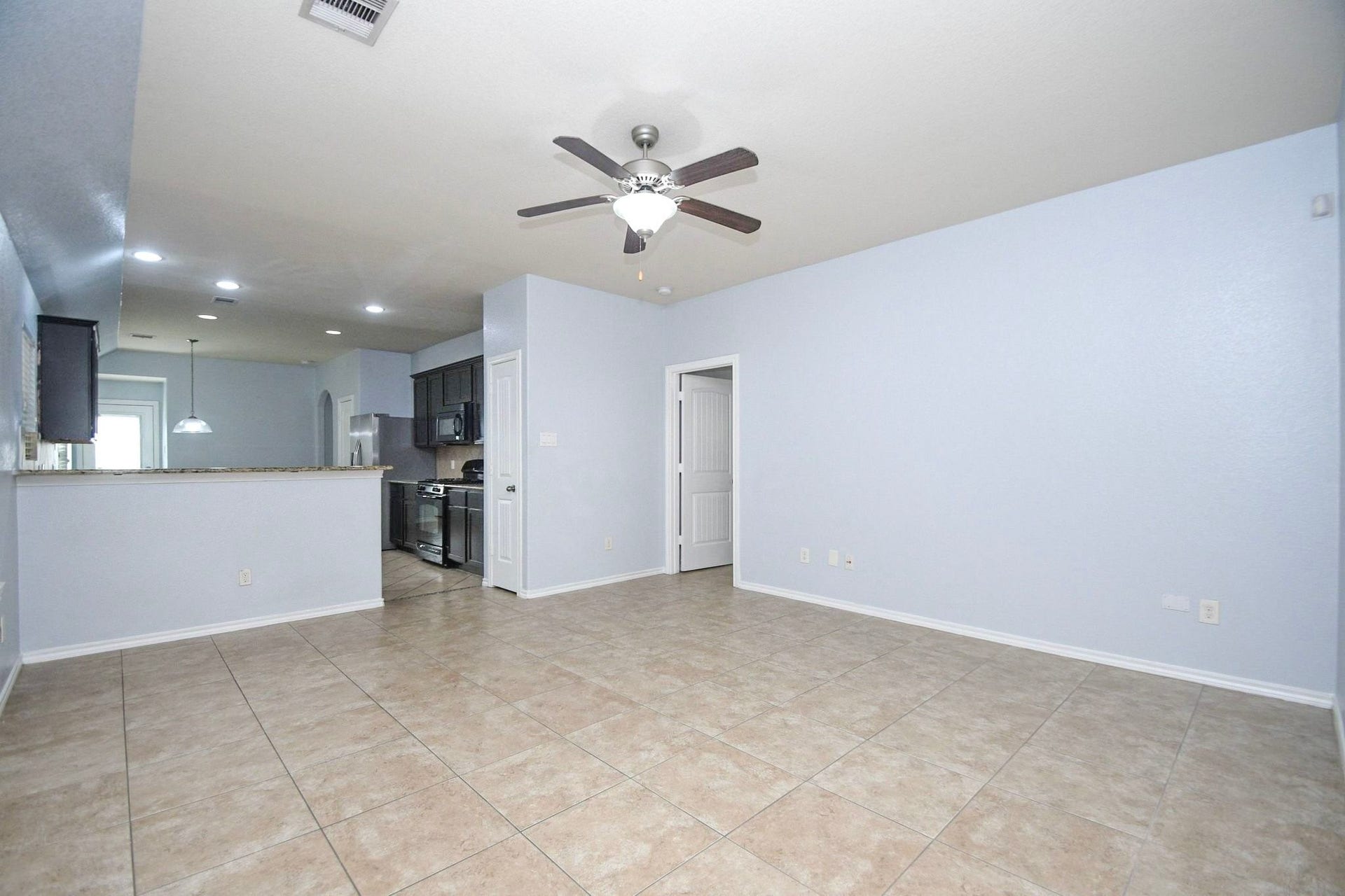 1747 York Creek Drive, Houston, TX 77014 1747 York Creek Drive, Houston, TX 77014
