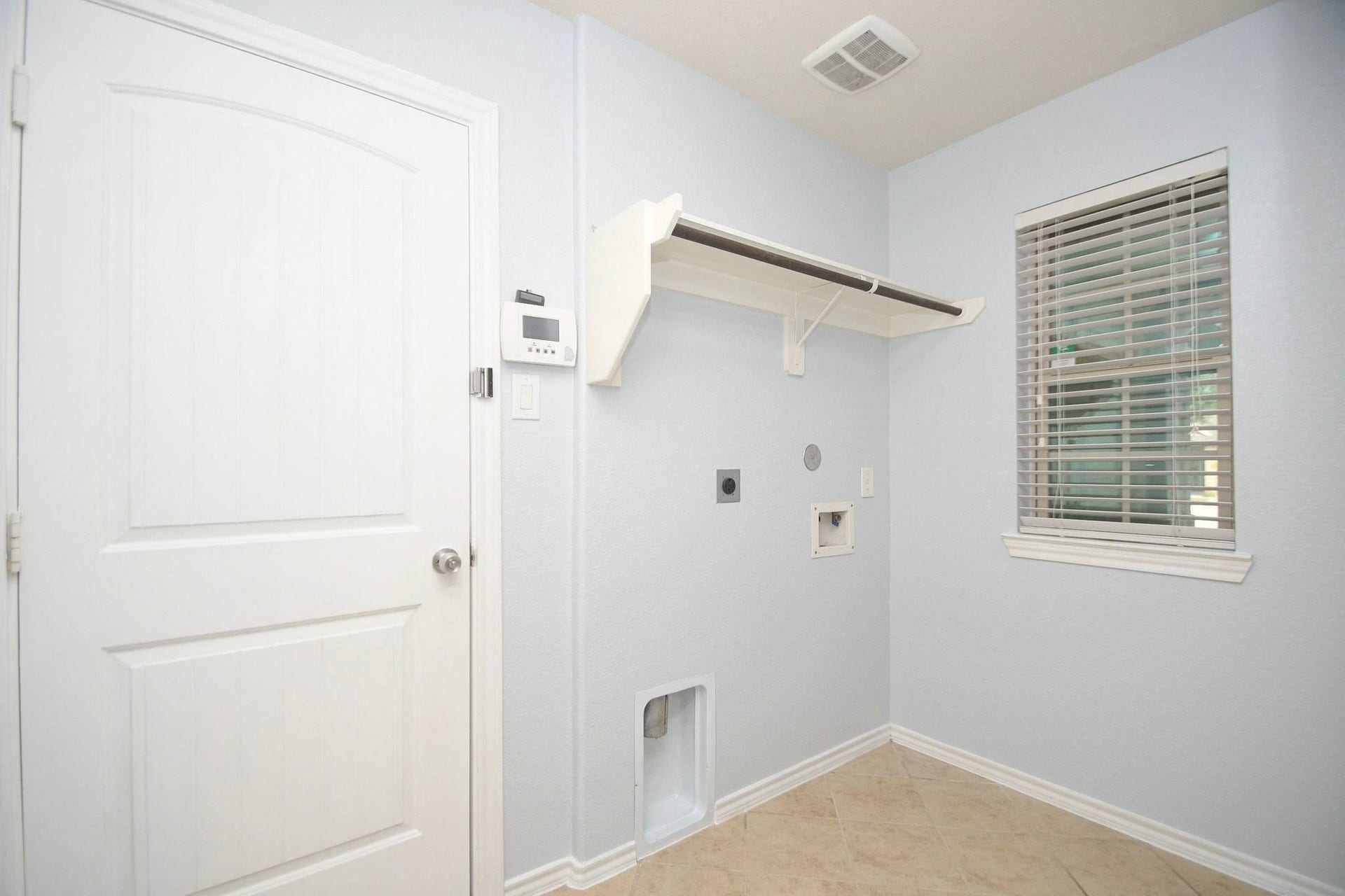 1747 York Creek Drive, Houston, TX 77014 1747 York Creek Drive, Houston, TX 77014