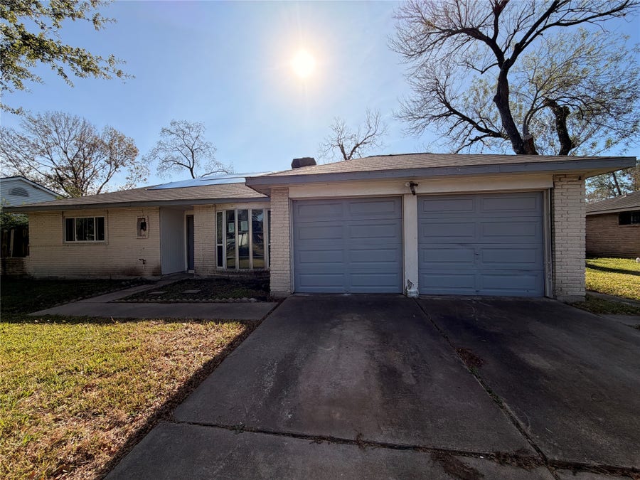 Property photo for 11807 Sharpview Drive, Houston, TX