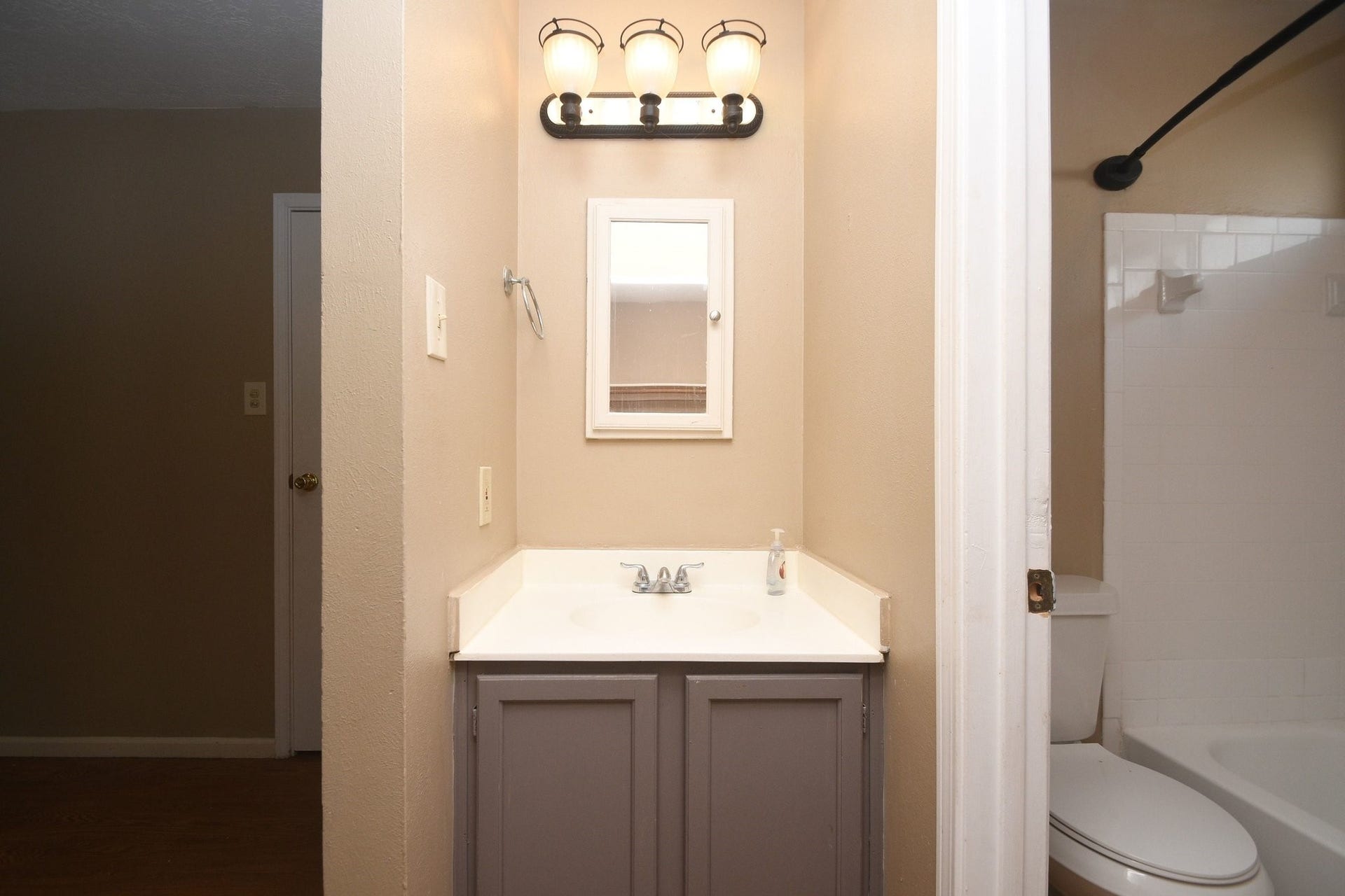 2411 Country Place Drive, Richmond, TX 77406 2411 Country Place Drive, Richmond, TX 77406