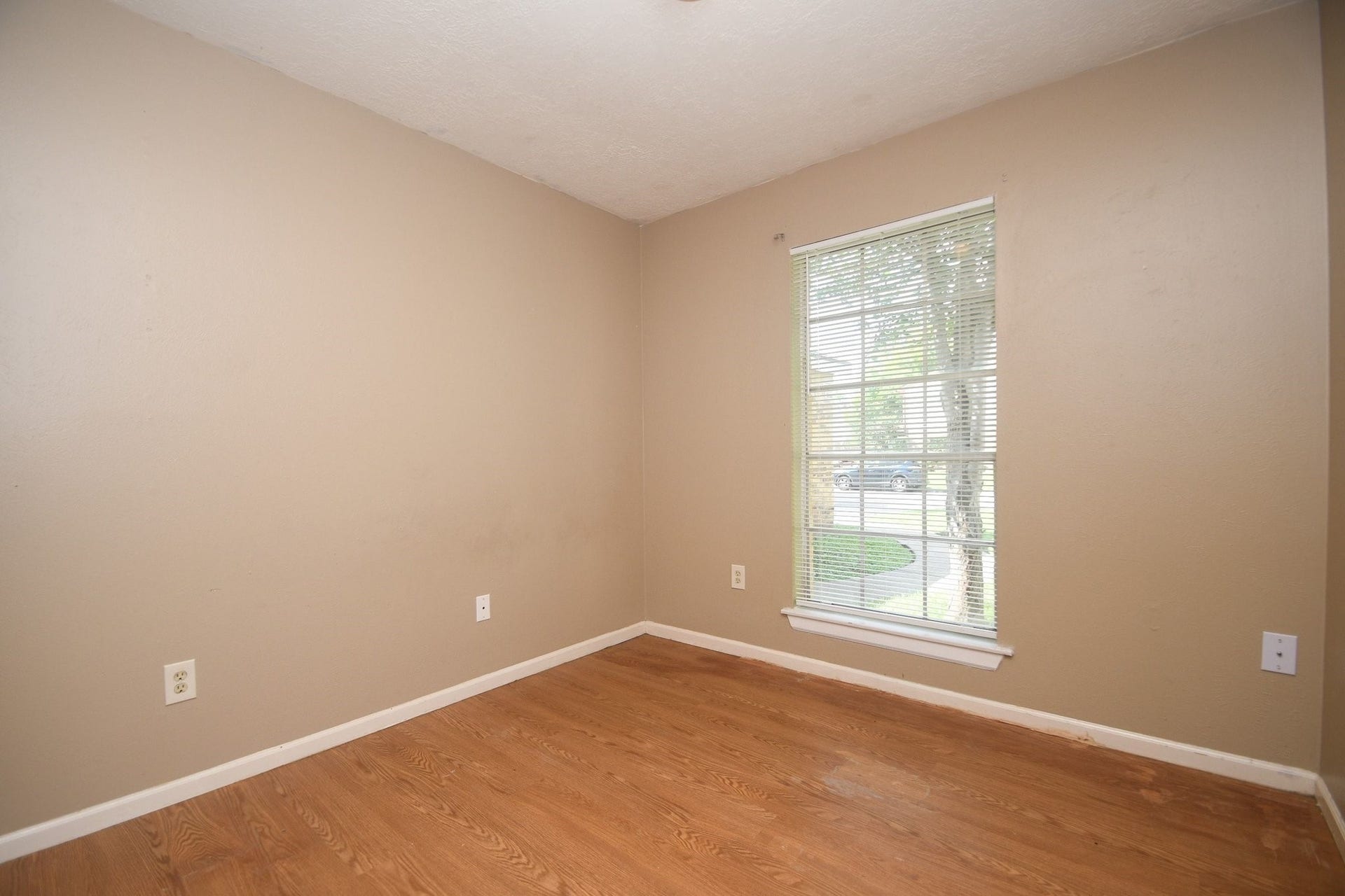 2411 Country Place Drive, Richmond, TX 77406 2411 Country Place Drive, Richmond, TX 77406