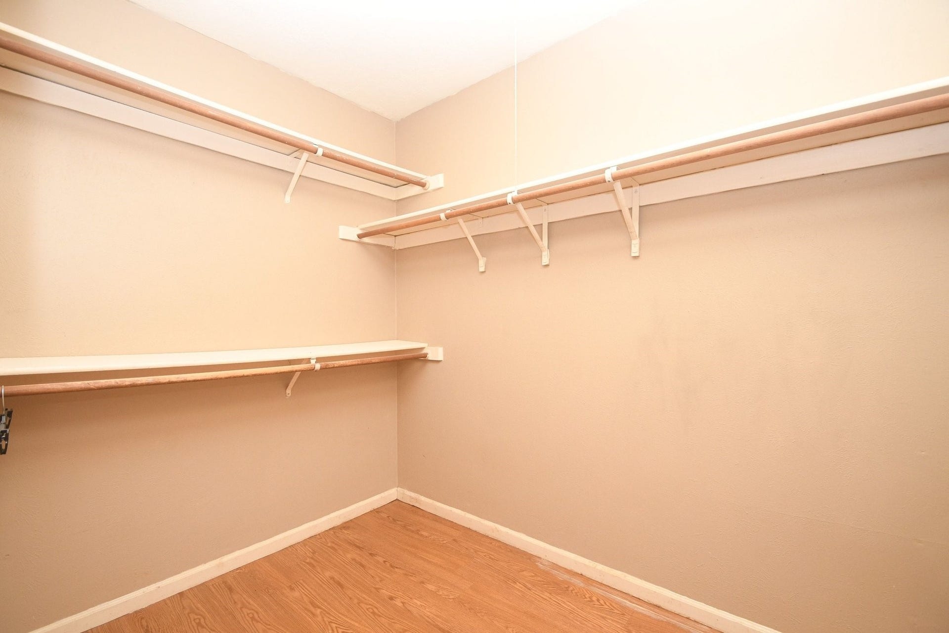 2411 Country Place Drive, Richmond, TX 77406 2411 Country Place Drive, Richmond, TX 77406