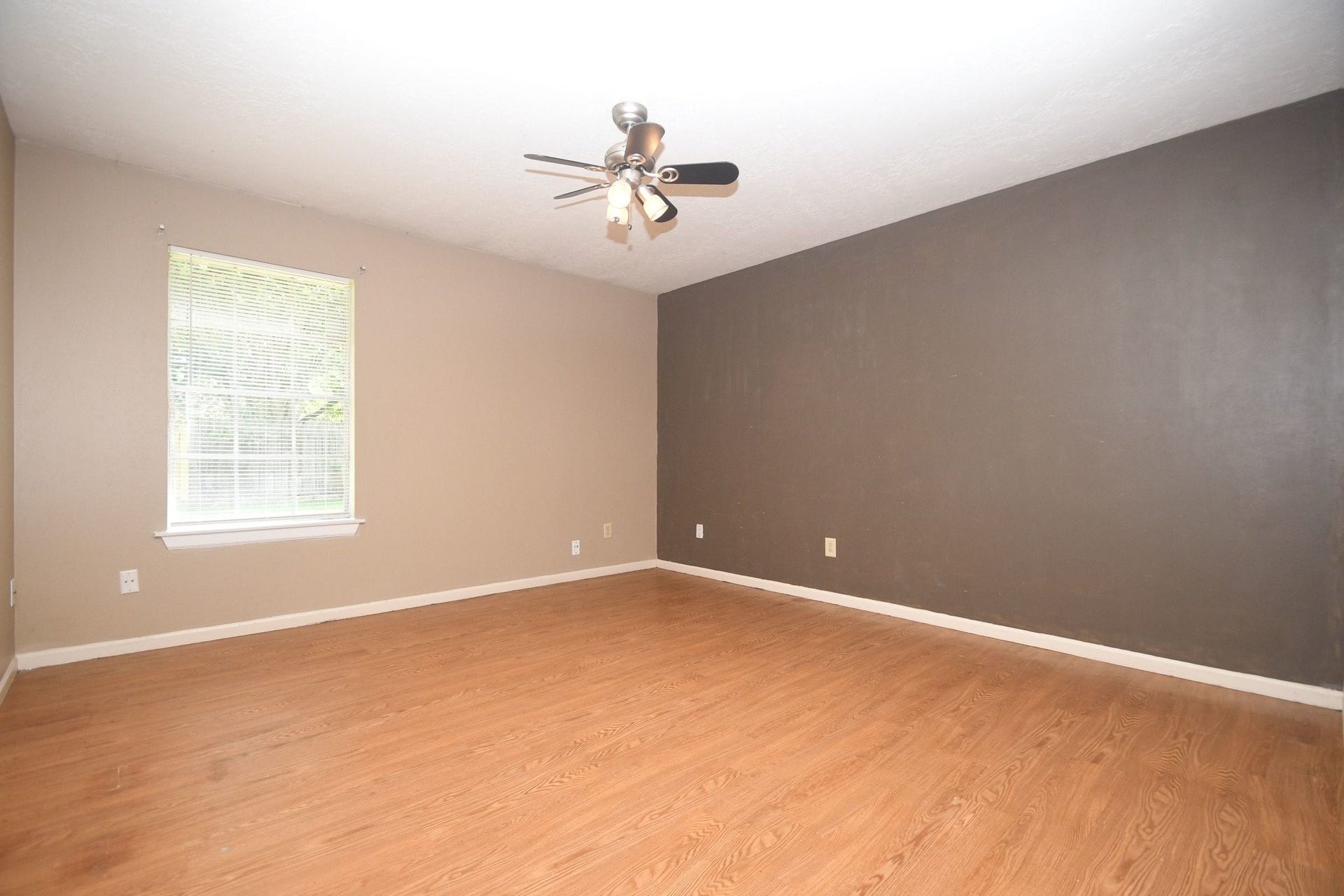 2411 Country Place Drive, Richmond, TX 77406 2411 Country Place Drive, Richmond, TX 77406