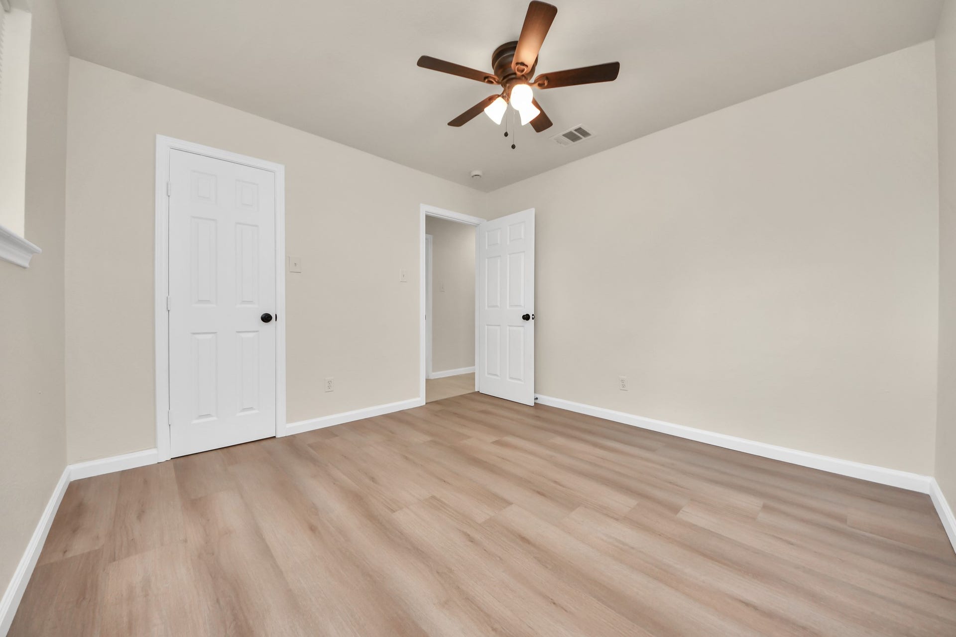 7707 Lumber Jack Drive, Houston, TX 77040 7707 Lumber Jack Drive, Houston, TX 77040