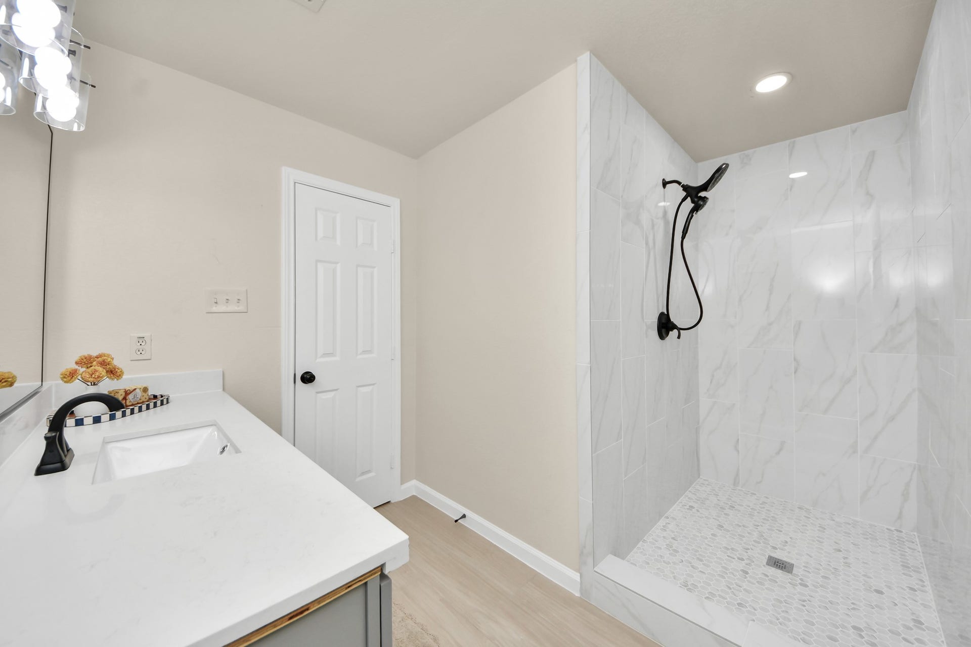 7707 Lumber Jack Drive, Houston, TX 77040 7707 Lumber Jack Drive, Houston, TX 77040