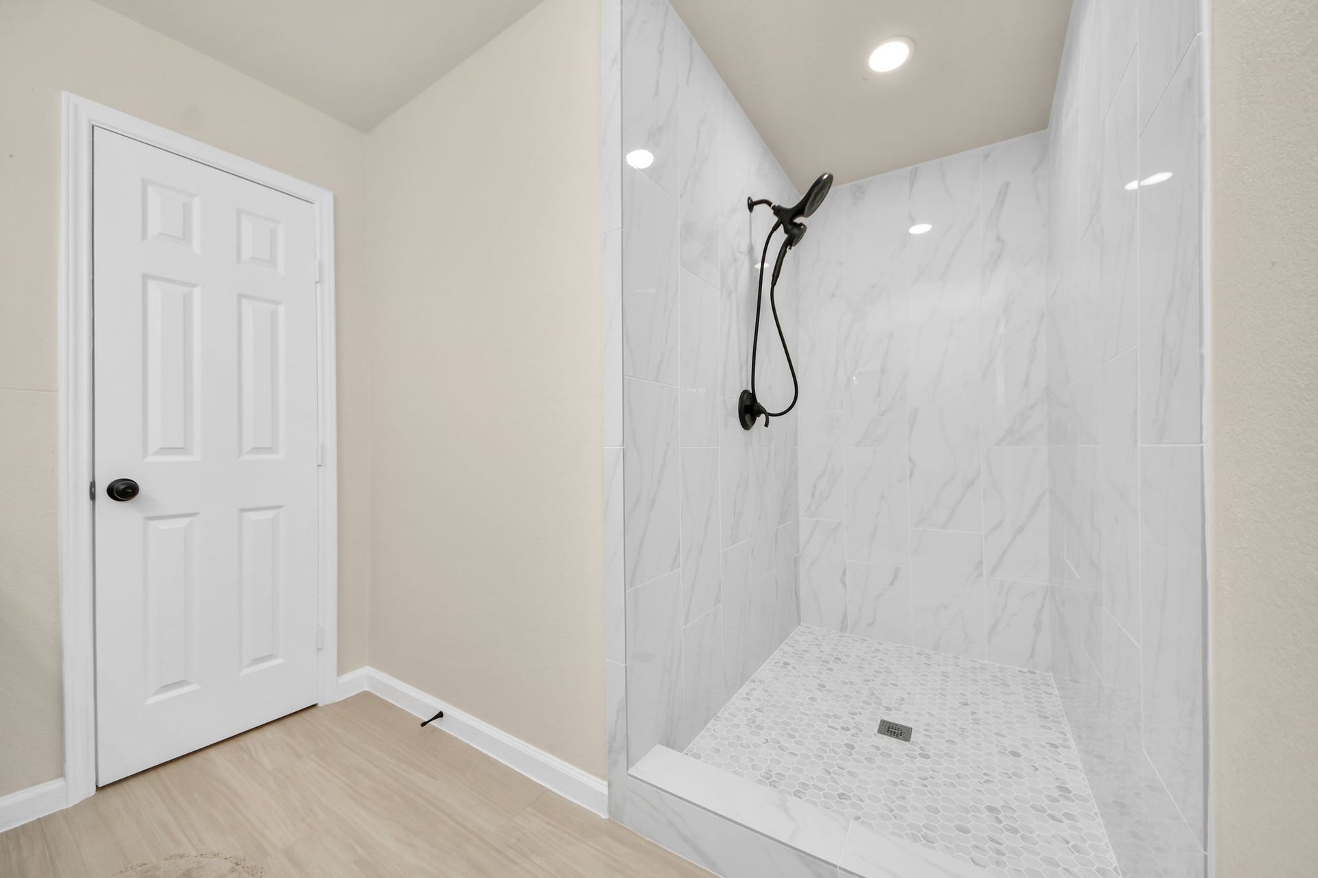 7707 Lumber Jack Drive, Houston, TX 77040 7707 Lumber Jack Drive, Houston, TX 77040