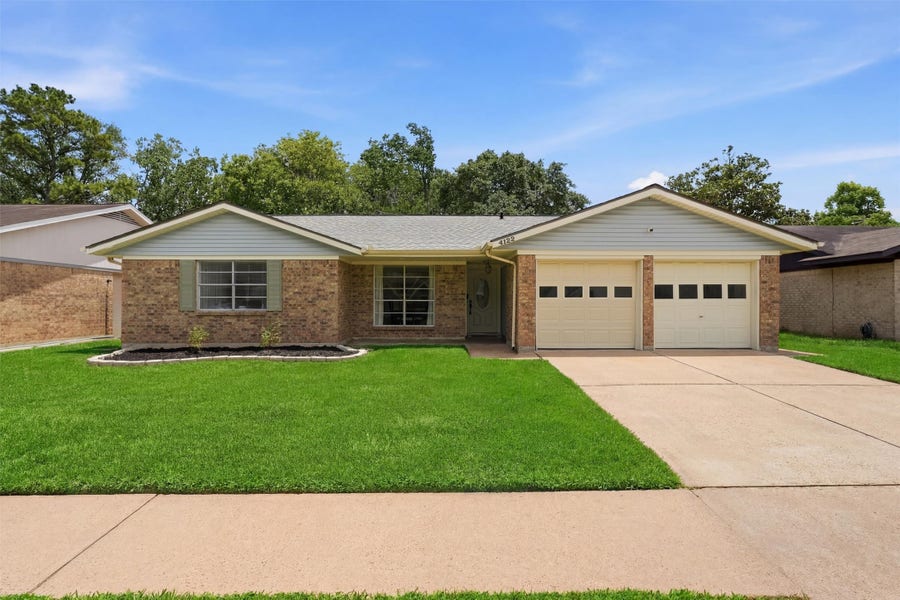 Property photo for 4122 Donerail Drive, Pasadena, TX