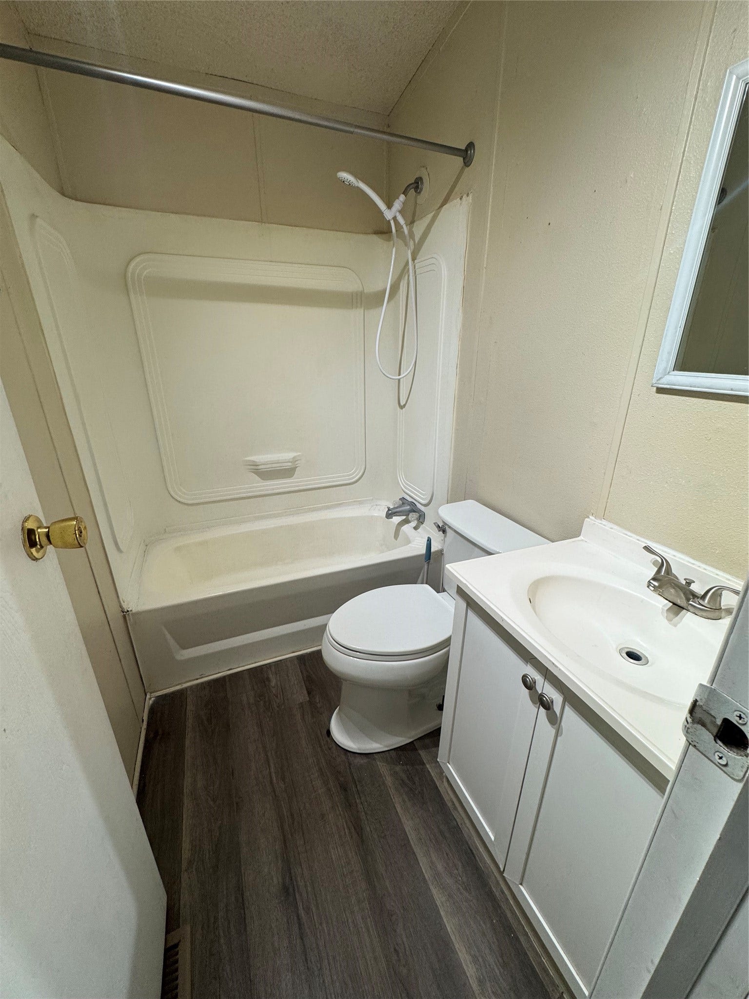 1405 B Street, Waller, TX 77484
