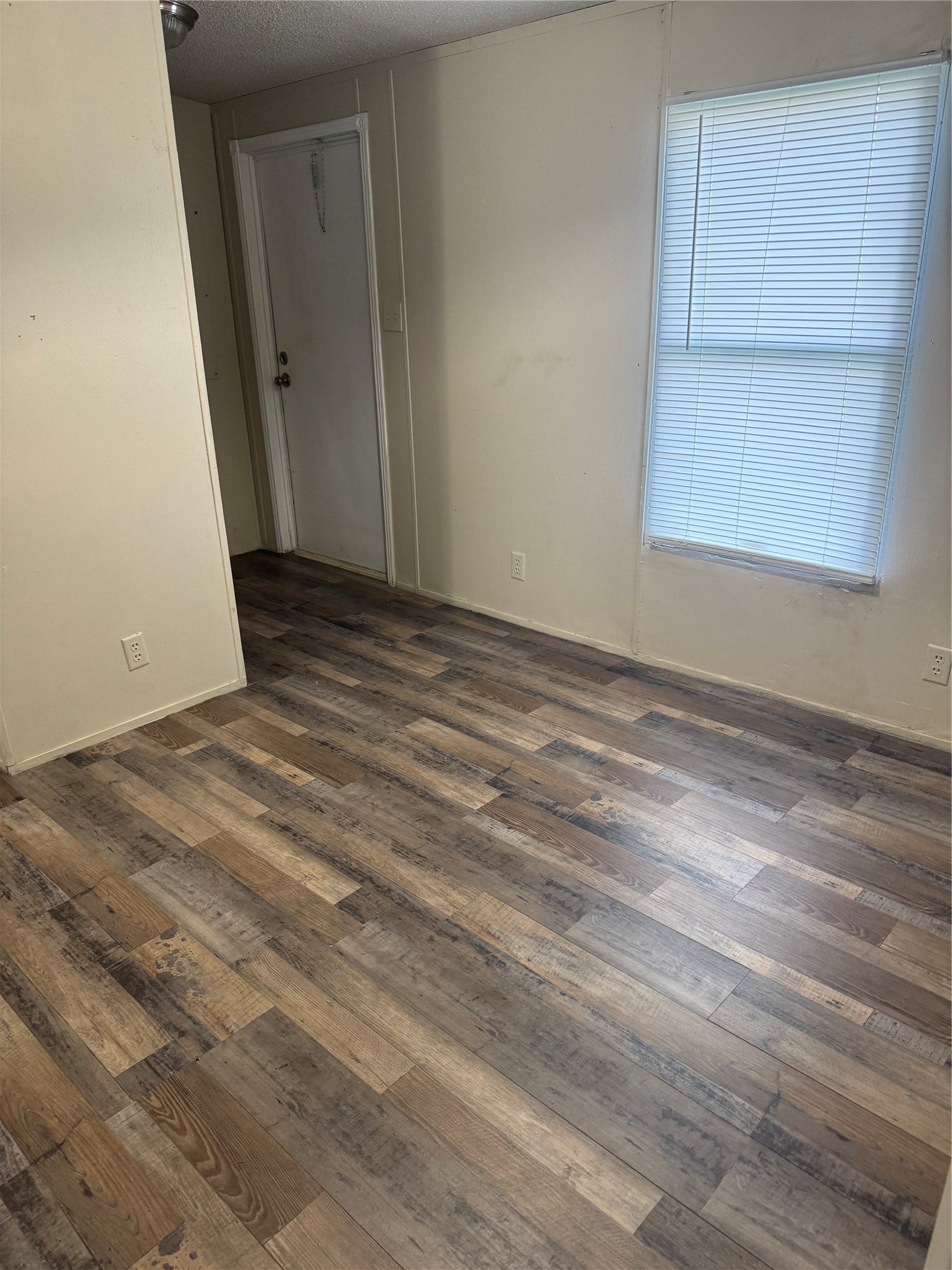 1405 B Street, Waller, TX 77484