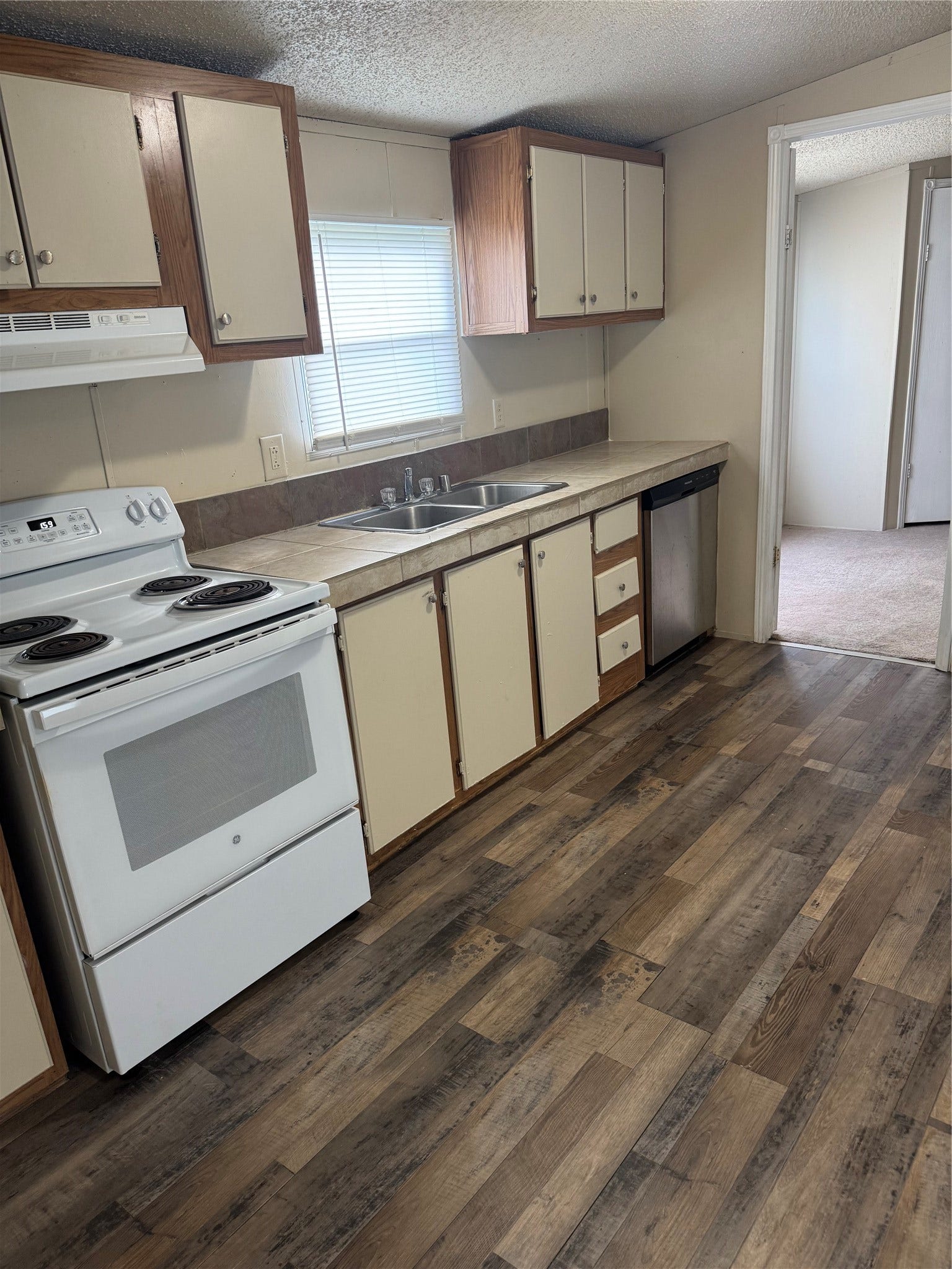 1405 B Street, Waller, TX 77484