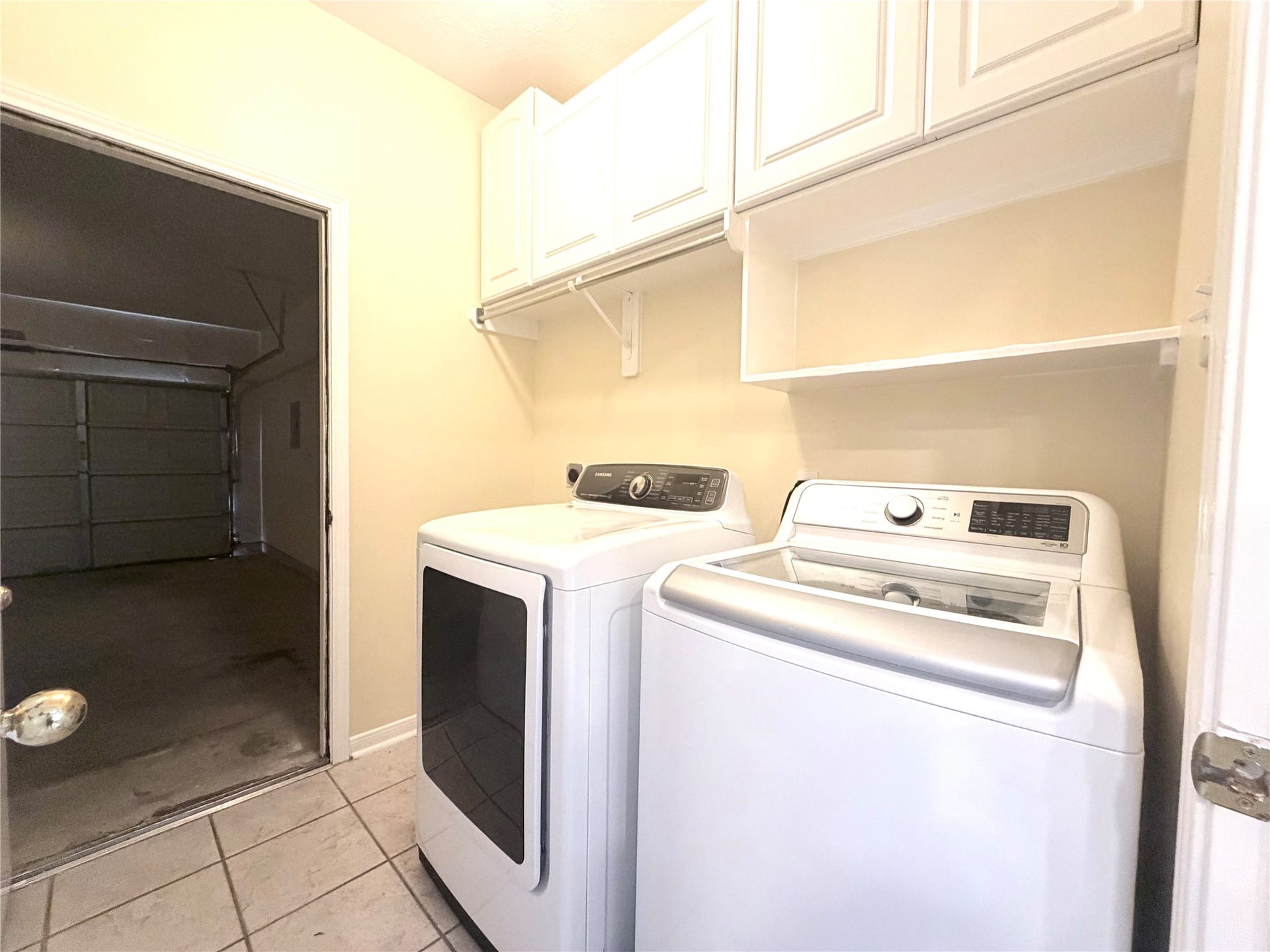 12211 Meadow Crest Court, Meadows Place, TX 77477 12211 Meadow Crest Court, Meadows Place, TX 77477