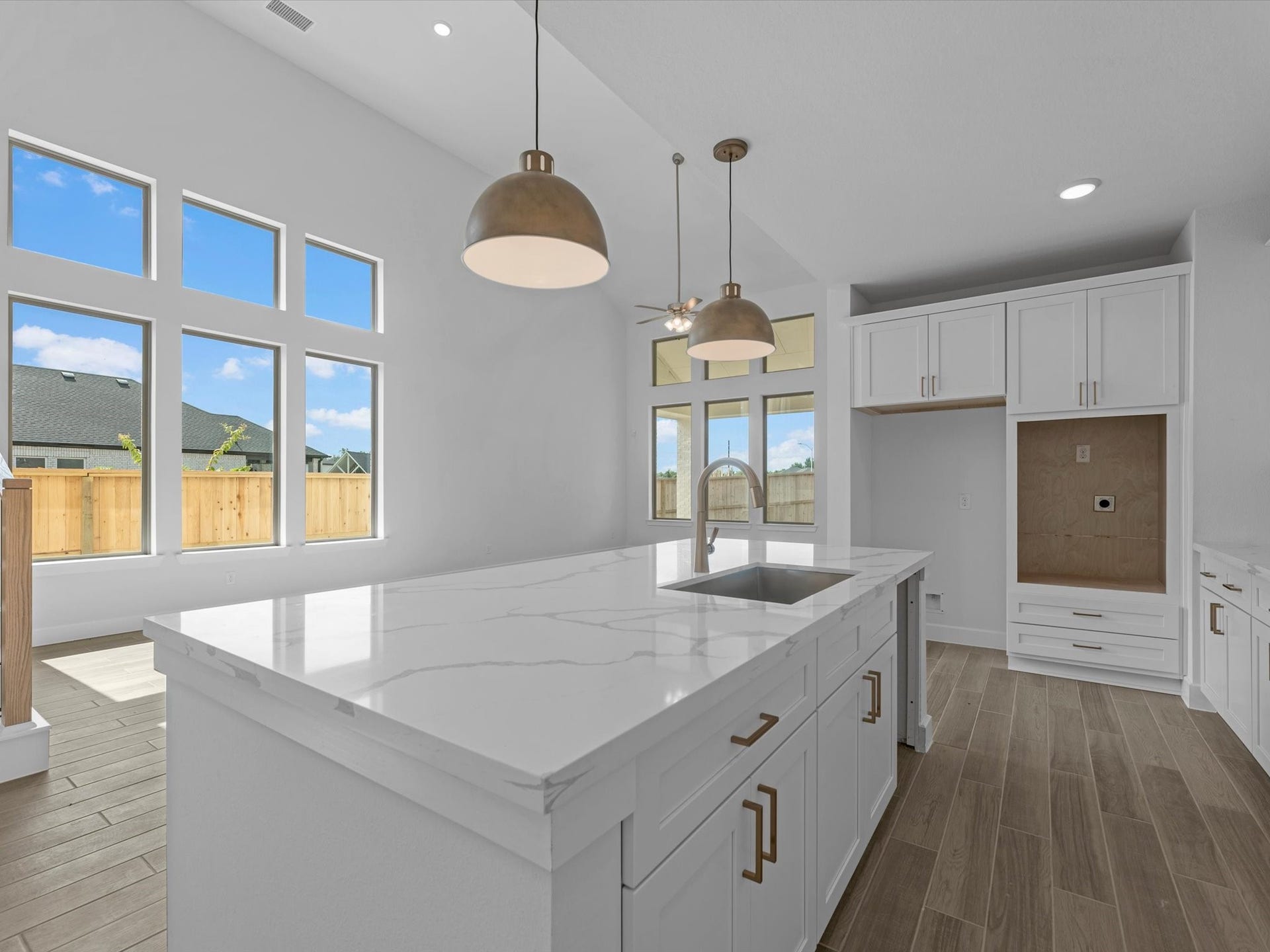 1131 Village Falls Drive, Missouri City, TX 77459 1131 Village Falls Drive, Missouri City, TX 77459