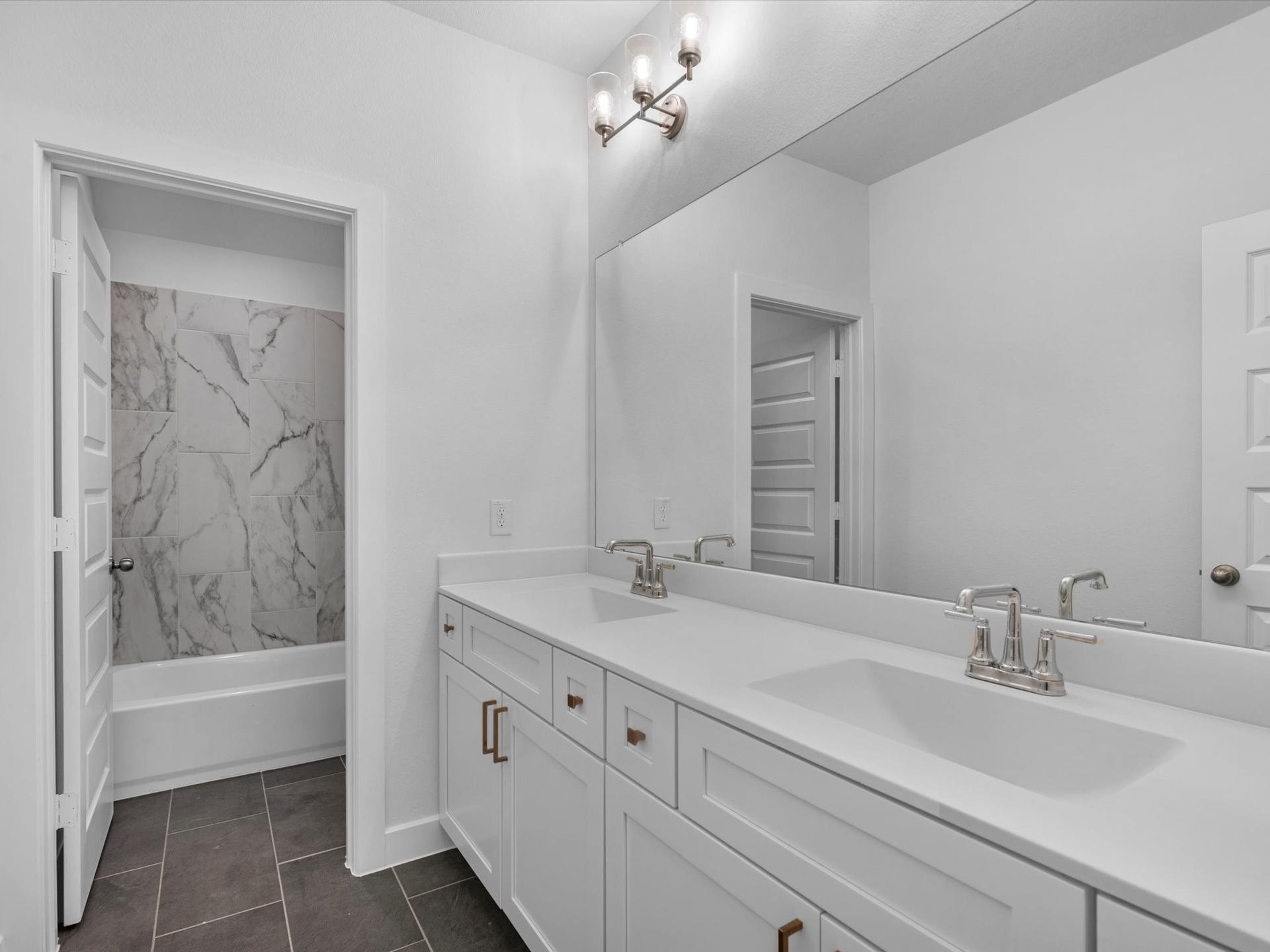 1131 Village Falls Drive, Missouri City, TX 77459 1131 Village Falls Drive, Missouri City, TX 77459