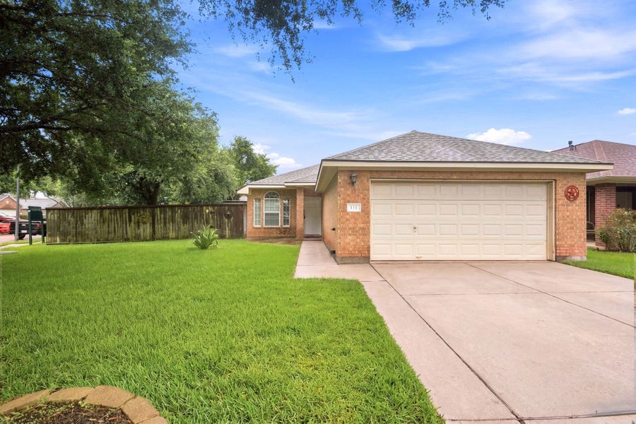 Property photo for 111 Thunder Basin Drive, Richmond, TX