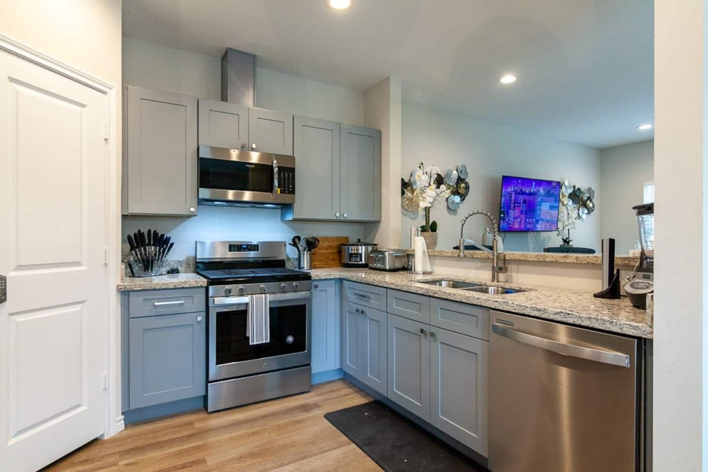 7134 Eastwood Street, #A, Houston, TX 77021 7134 Eastwood Street, #A, Houston, TX 77021