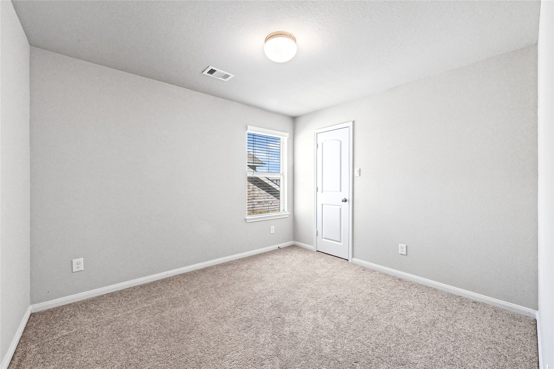 6119 Carpenters Cove Lane, Houston, TX 77049 6119 Carpenters Cove Lane, Houston, TX 77049