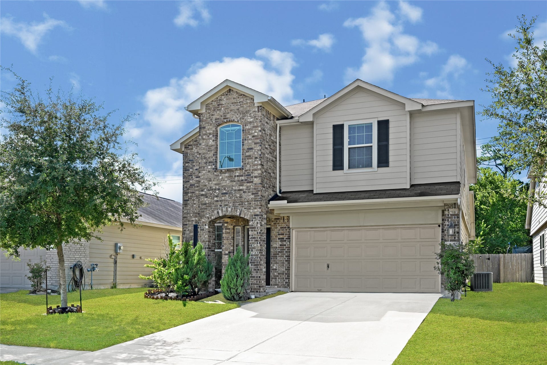 6119 Carpenters Cove Lane, Houston, TX 77049 6119 Carpenters Cove Lane, Houston, TX 77049