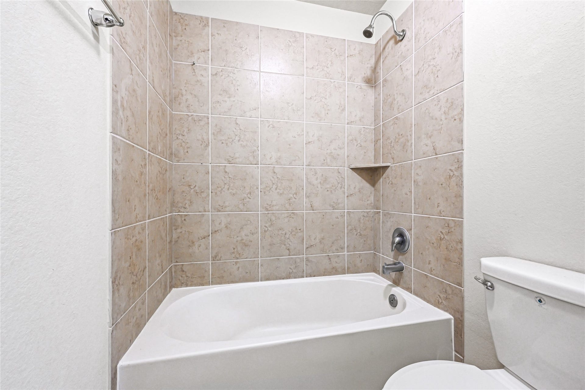 6119 Carpenters Cove Lane, Houston, TX 77049 6119 Carpenters Cove Lane, Houston, TX 77049