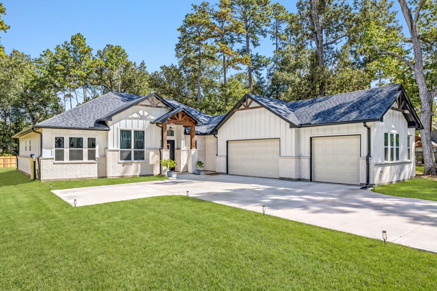 Property photo for 2439 Centurian Circle, New Caney, TX