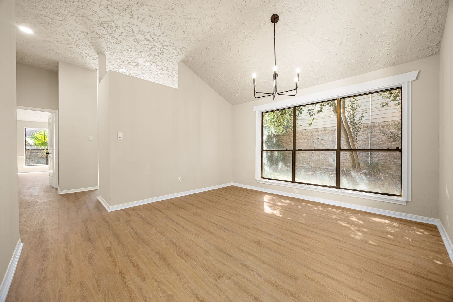 12618 Ashford Chase Drive, Houston, TX 77082