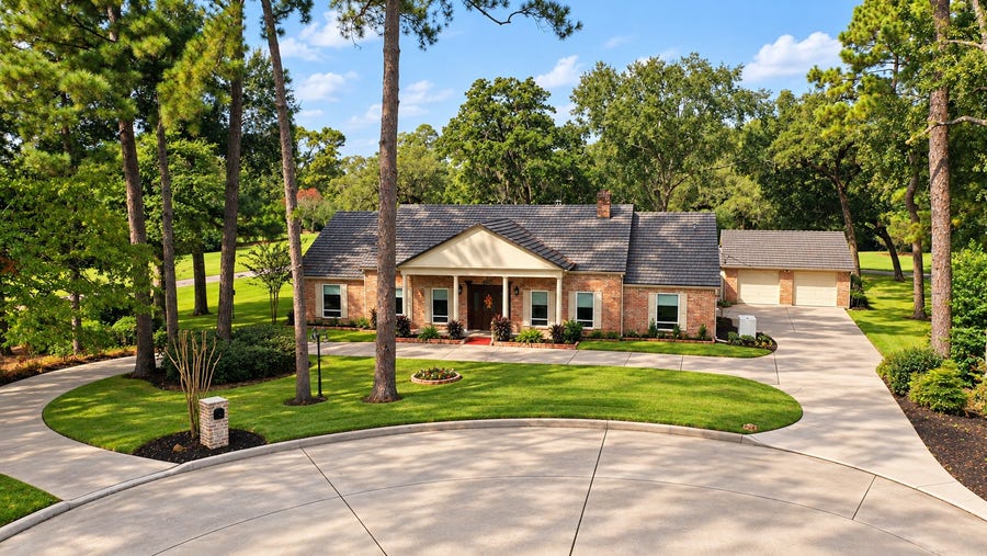 Property photo for 5918 Southern Hills Drive, Houston, TX