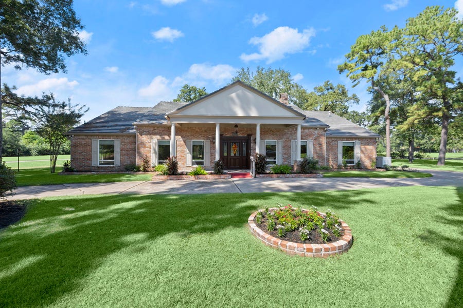 Property photo for 5918 Southern Hills Drive, Houston, TX