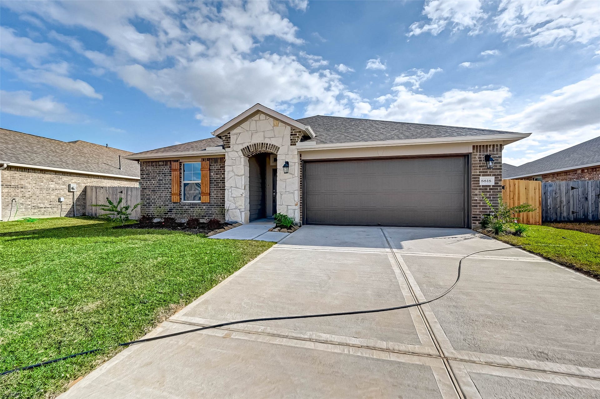 8818 Mugwort Drive, Rosenberg, TX 77469 8818 Mugwort Drive, Rosenberg, TX 77469