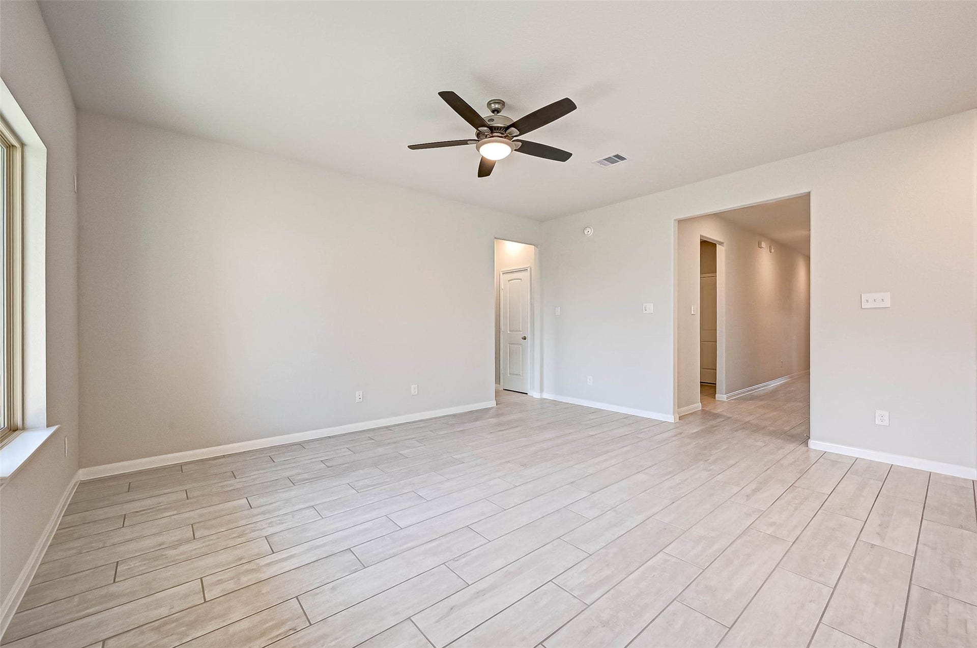 8818 Mugwort Drive, Rosenberg, TX 77469 8818 Mugwort Drive, Rosenberg, TX 77469
