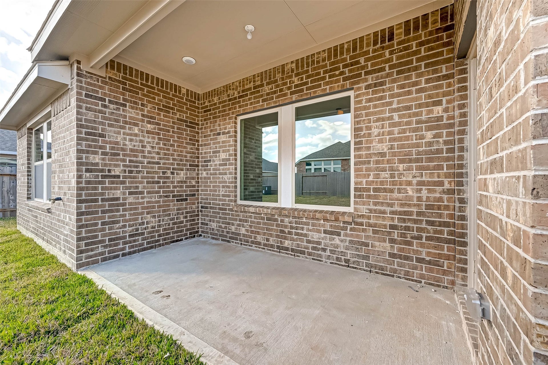 8818 Mugwort Drive, Rosenberg, TX 77469 8818 Mugwort Drive, Rosenberg, TX 77469