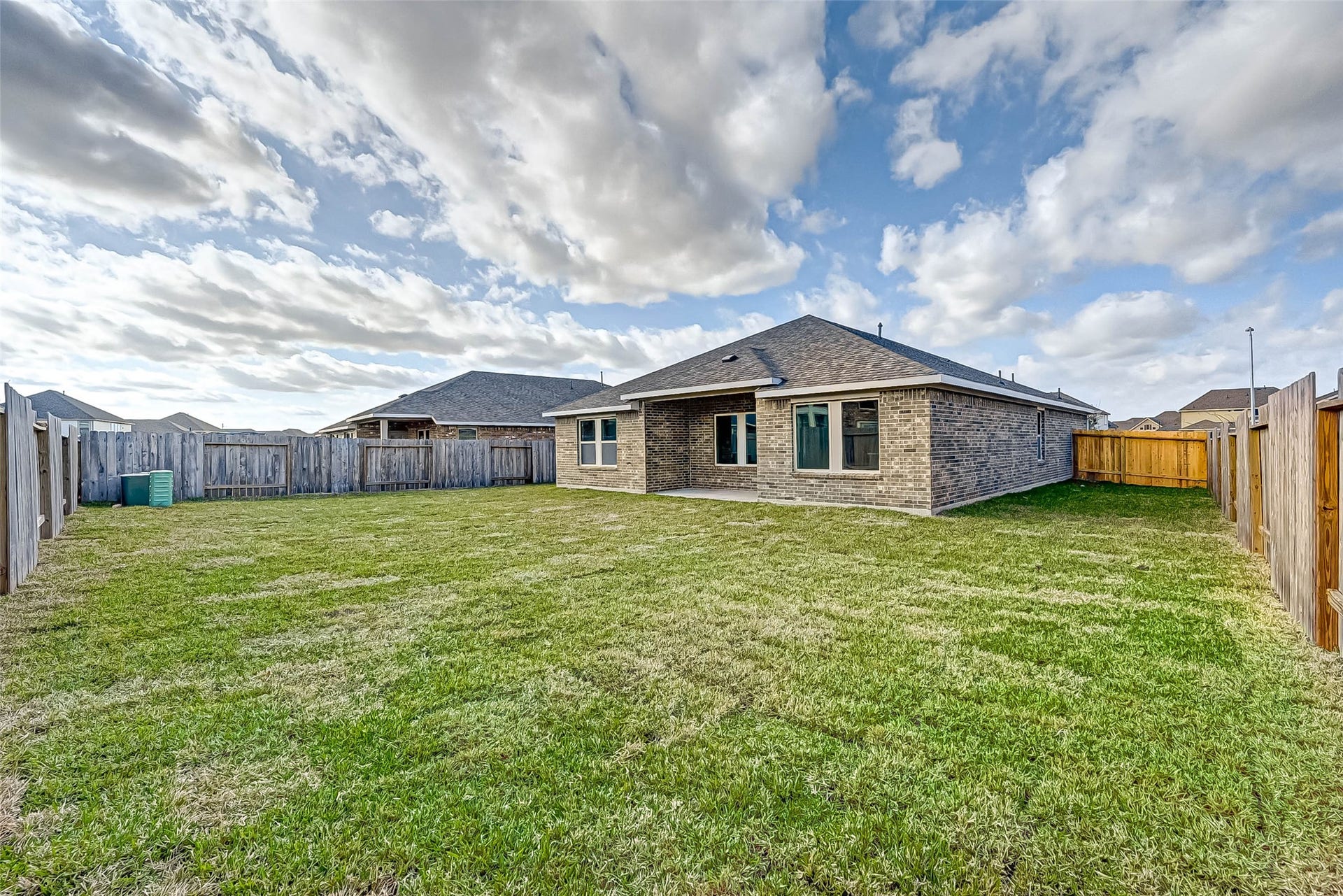 8818 Mugwort Drive, Rosenberg, TX 77469 8818 Mugwort Drive, Rosenberg, TX 77469